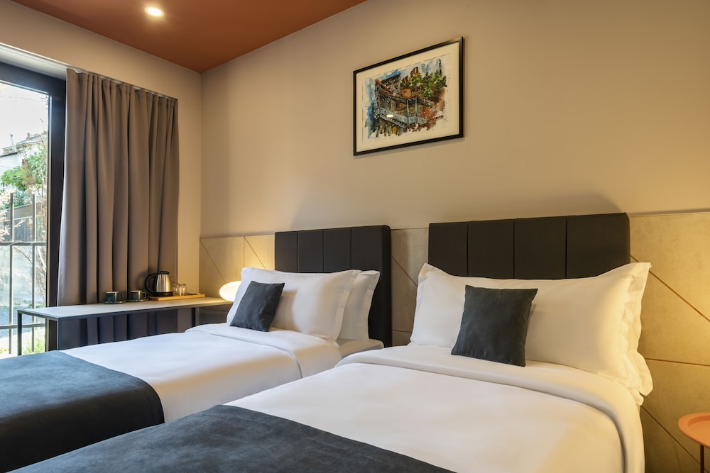 Standard Double or Twin Room photo 2