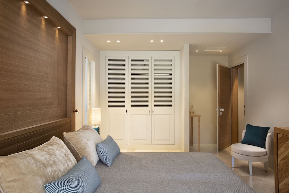 Luxury Suite photo 2