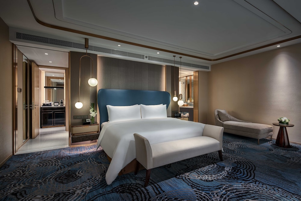 Deluxe Suite photo 1