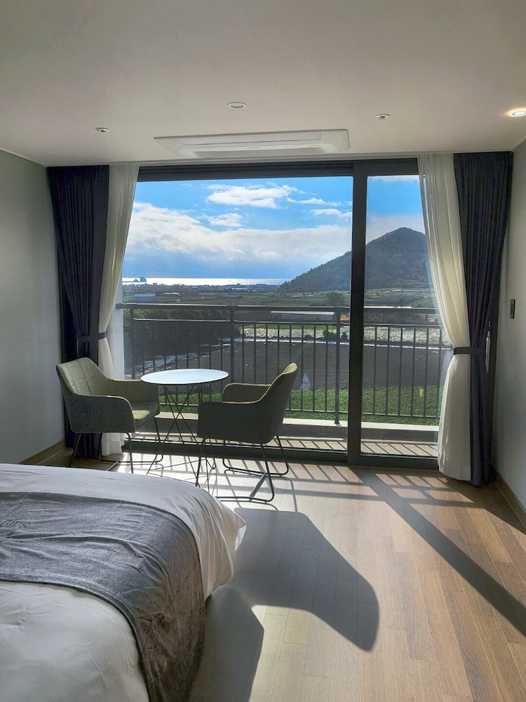 Deluxe Double Room - Photo 3