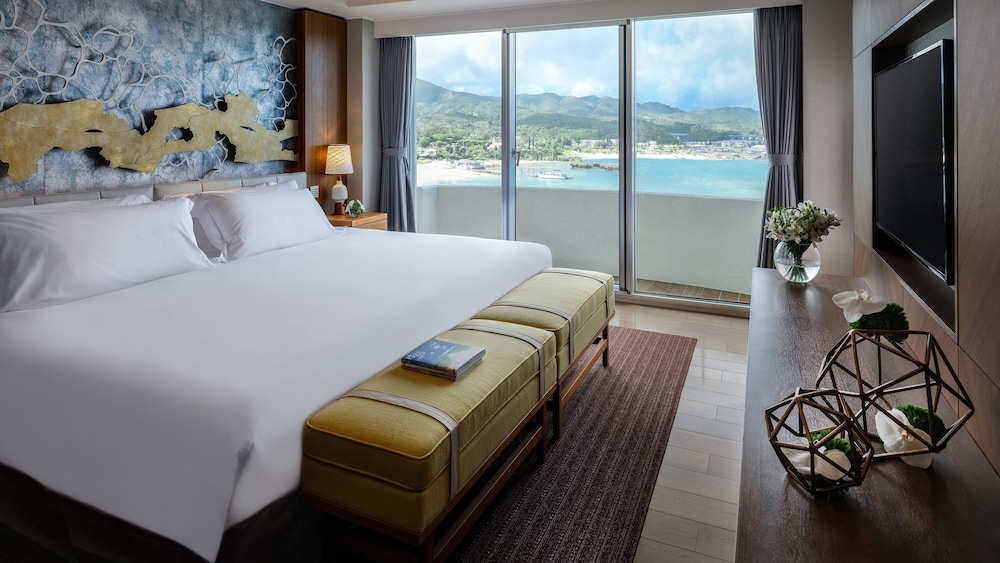 Suite, Club Lounge Access (Nago Bay) - Photo 2