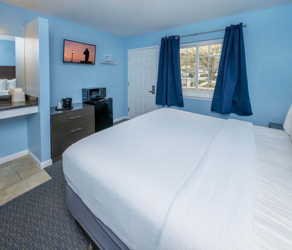 Standard Room, 1 King Bed (Exterior Entrance)