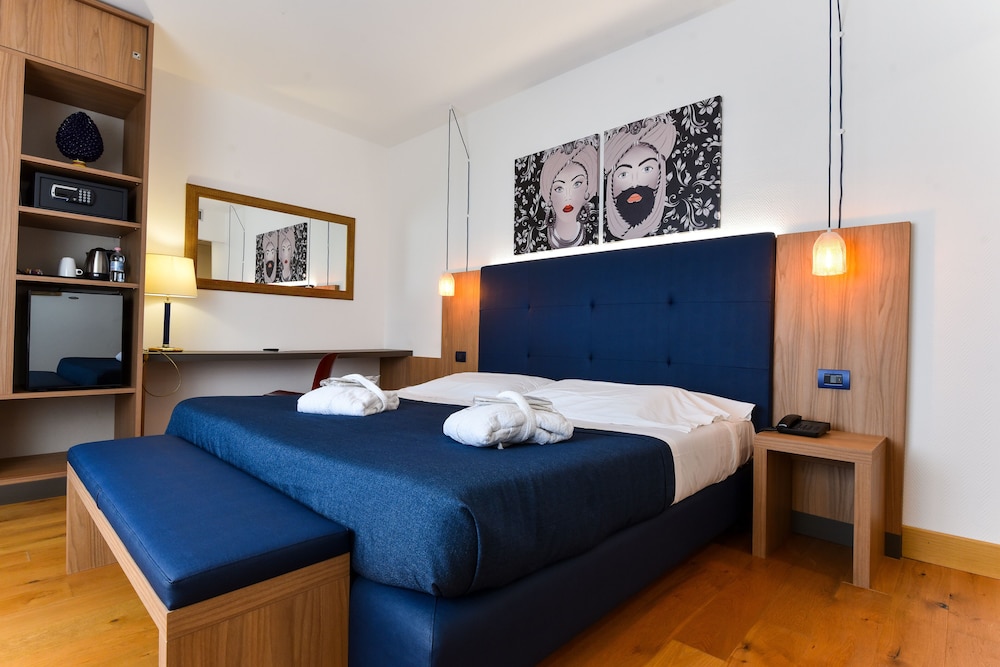 Superior Double Room, Valley View photo 3