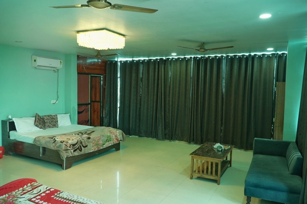 Luxury Room photo 1