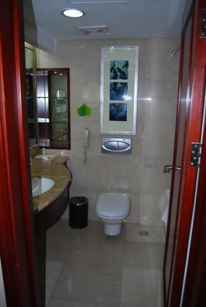 Business Room photo 3