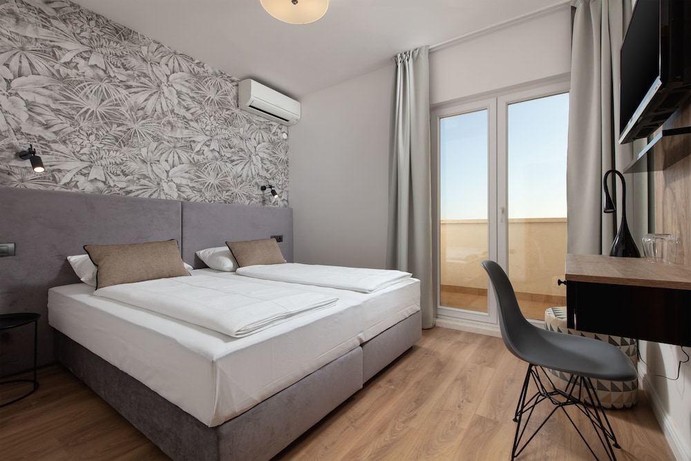 Quadruple Room, Sea View photo 1