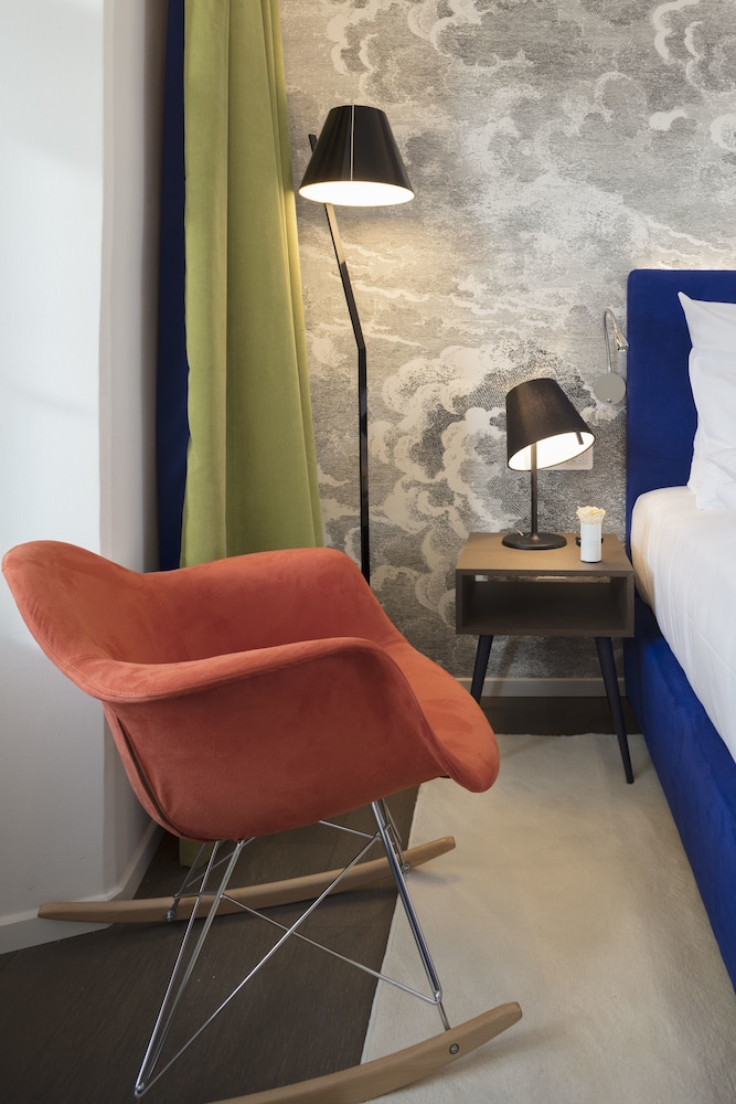 Small Double Room - Photo 8