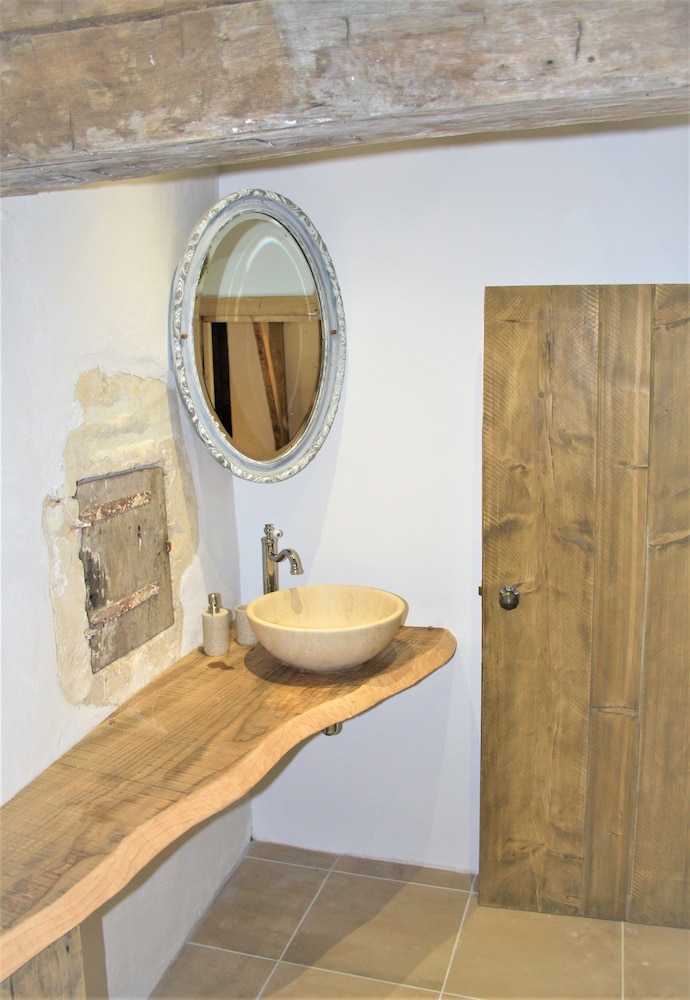 Superior Suite, Ensuite, Courtyard View (Max 2 adults + 2 children) photo 3