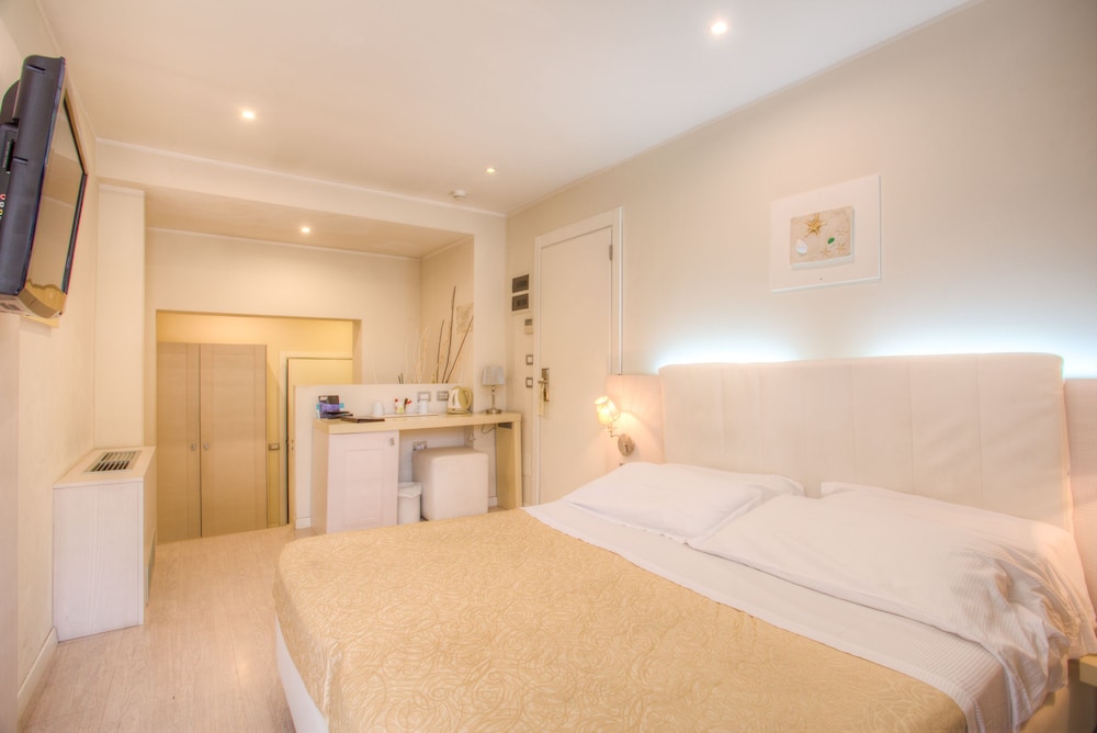 Quadruple Room (Spa Access) photo 3