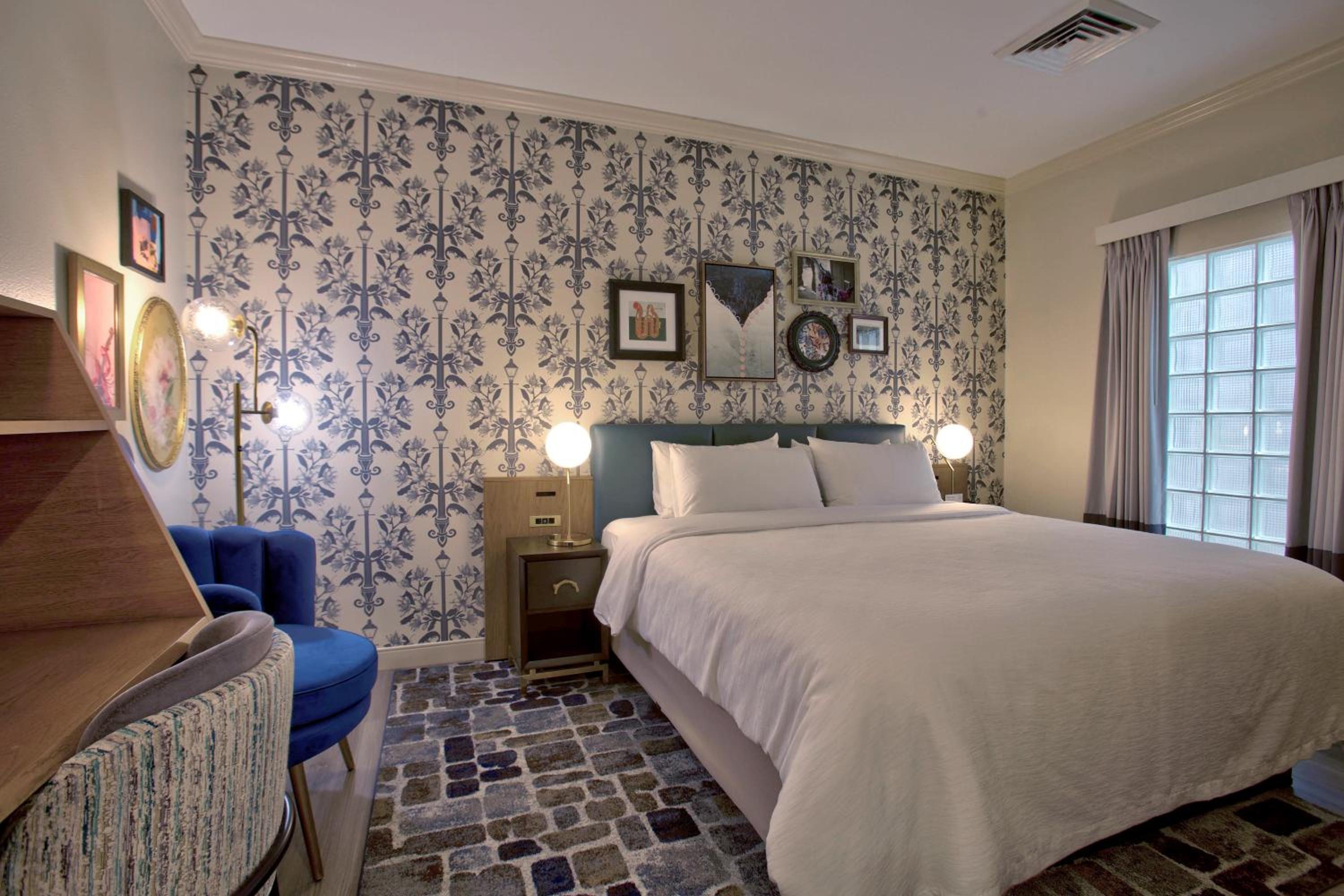 King Room - Non-Smoking - Photo 3
