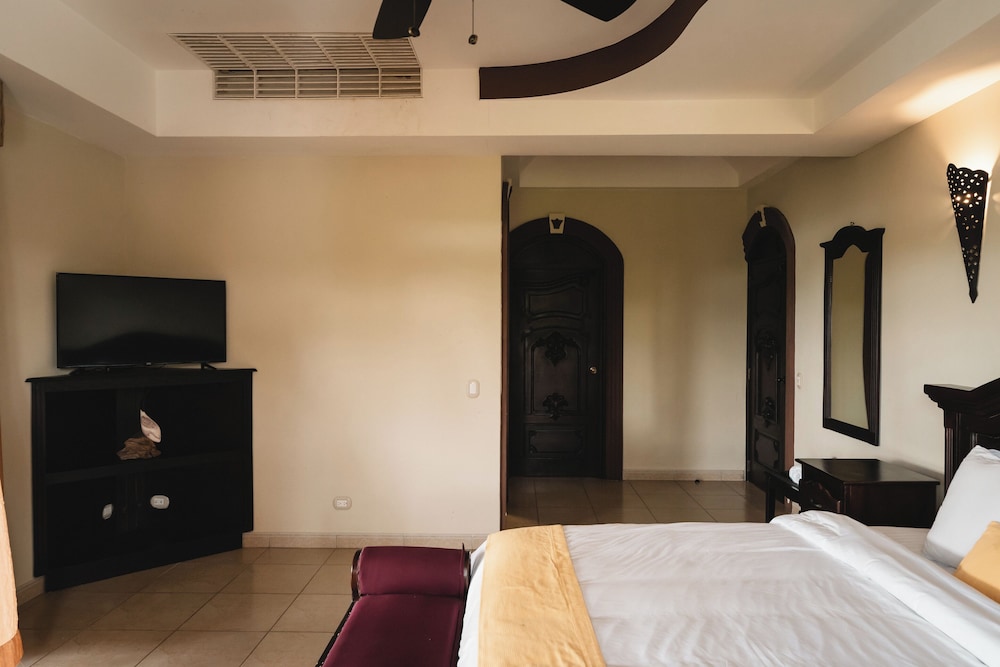Presidential Suite, 3 Bedrooms, 2 Bathrooms, Lake View