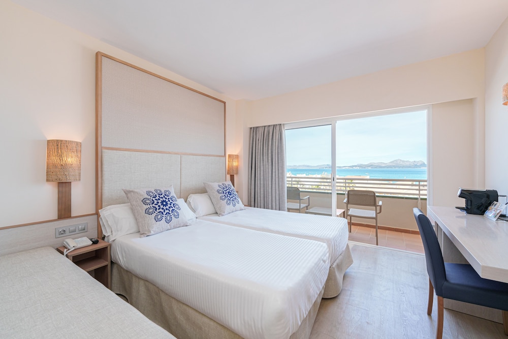 Double Room, Balcony, Sea View - Photo 5