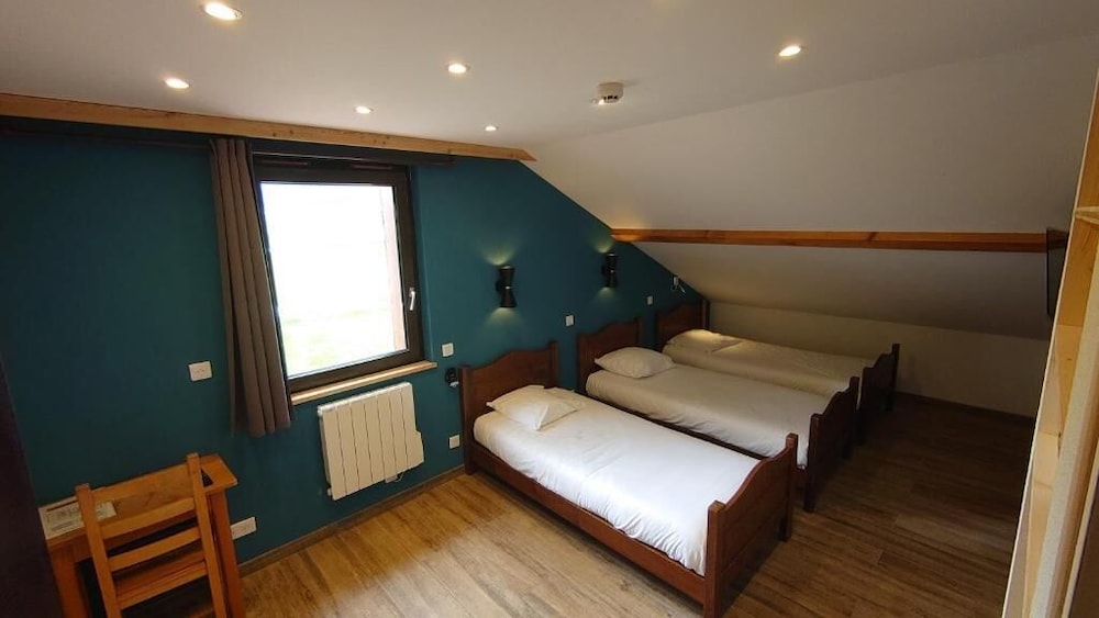 Comfort Triple Room