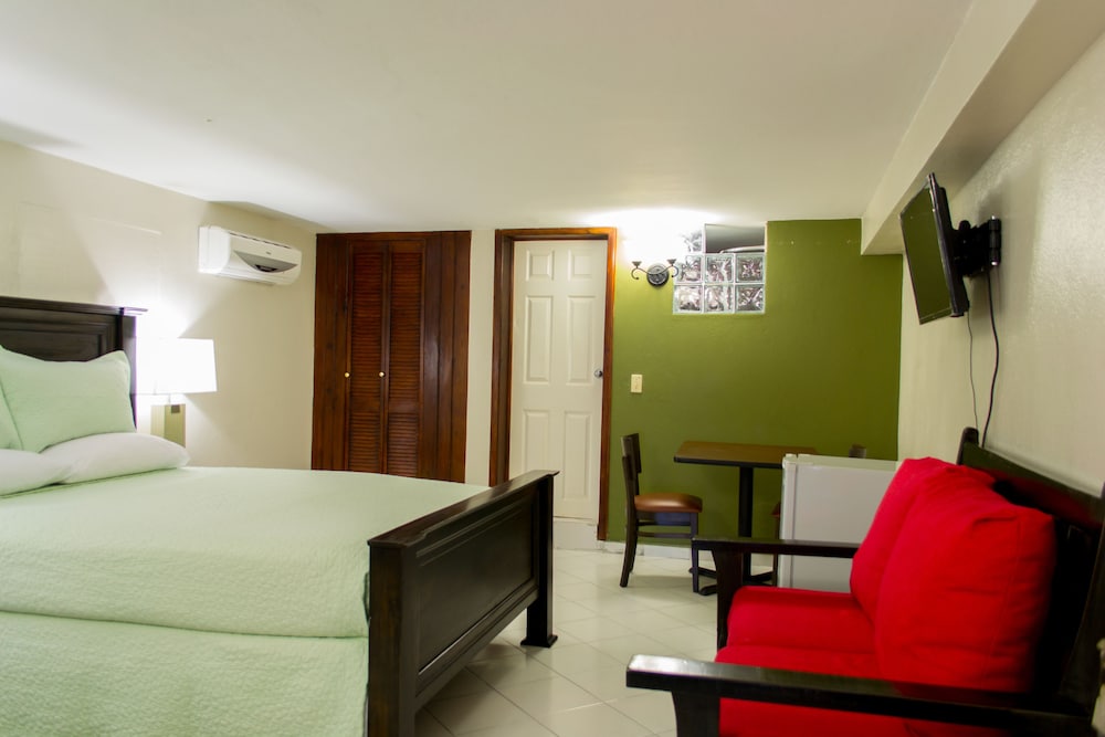 Basic Single Room, Non Smoking photo 3