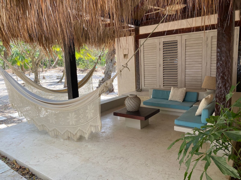 Suite - Photo 5