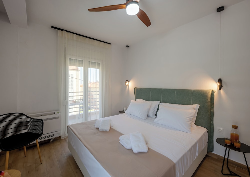 Deluxe Double Room Side Sea View - Photo 5