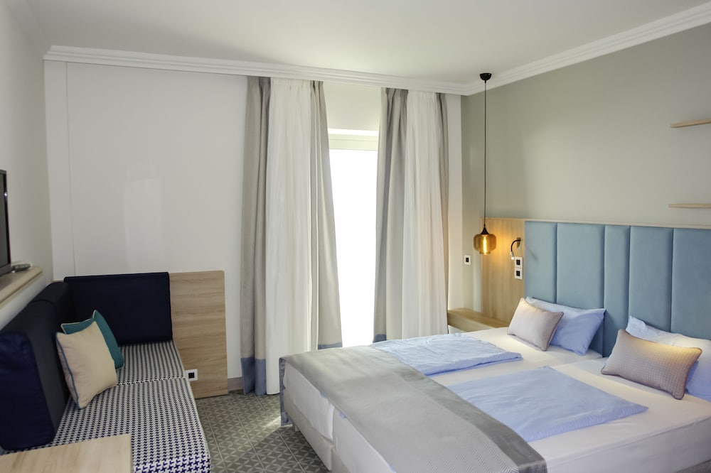 Economy Double Room photo 2