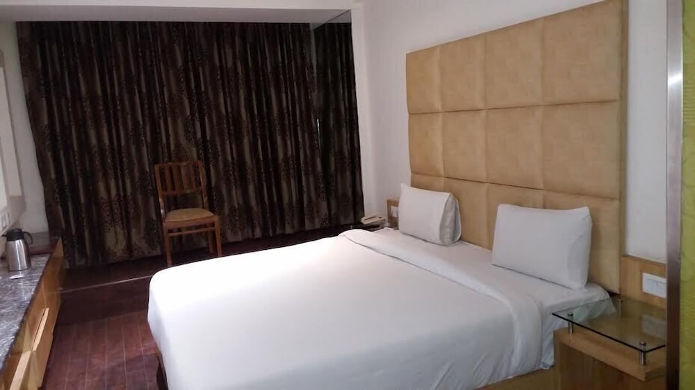 Club Room - Photo 10