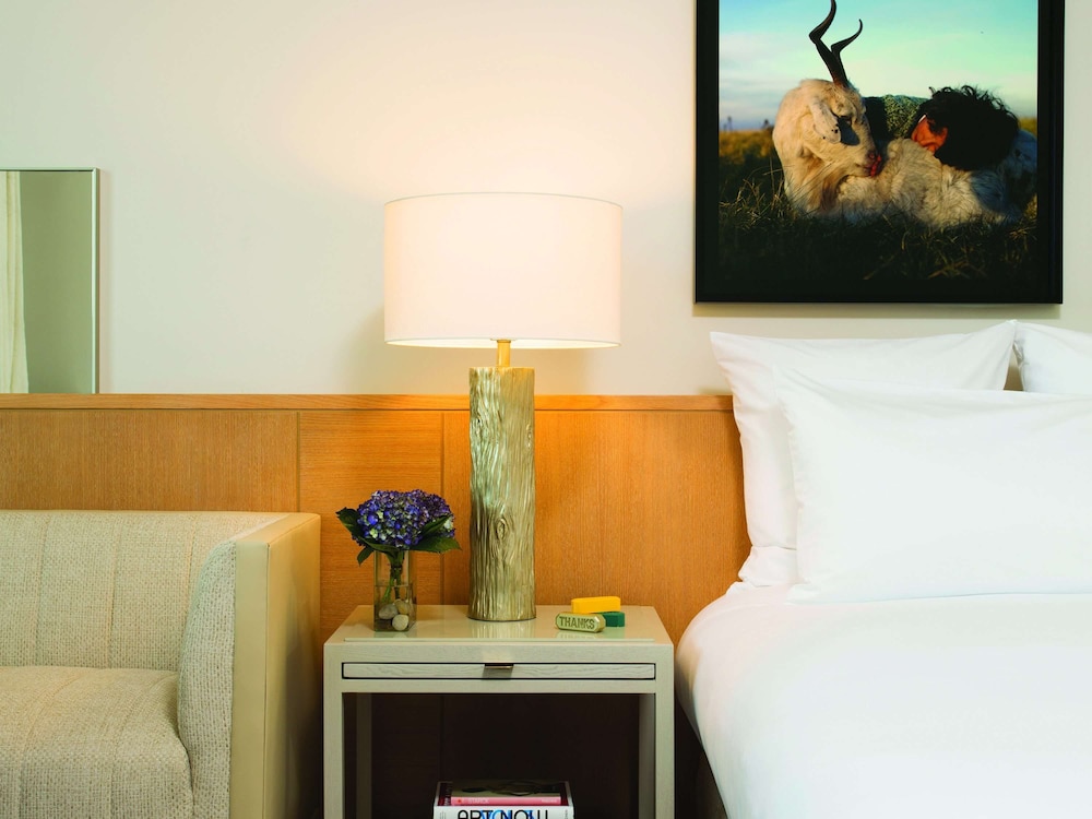 Deluxe Room, 1 King Bed