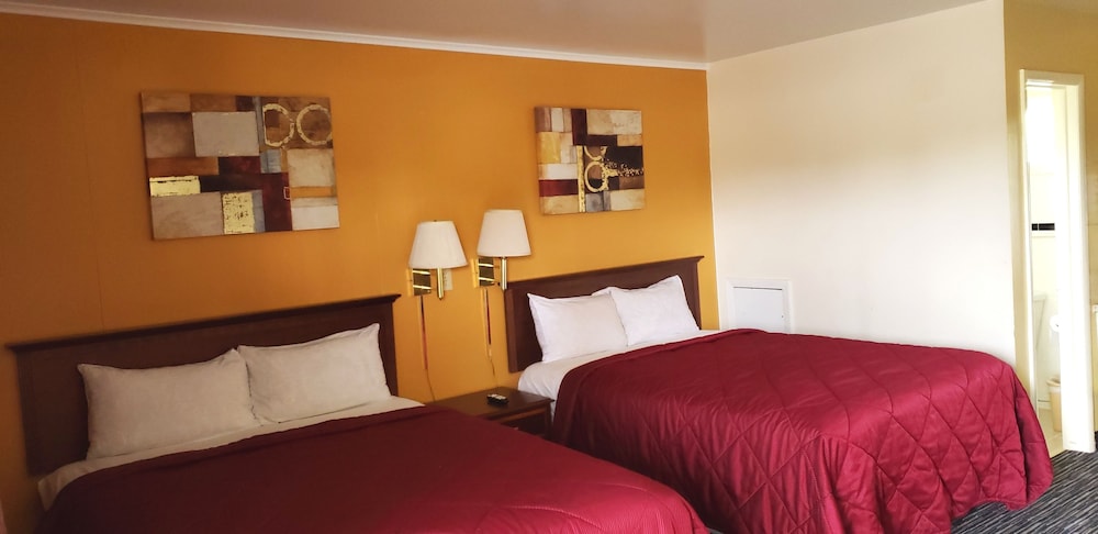 Room, 2 Queen Beds, Non Smoking photo 1
