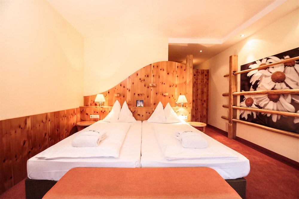 Junior Room photo 1