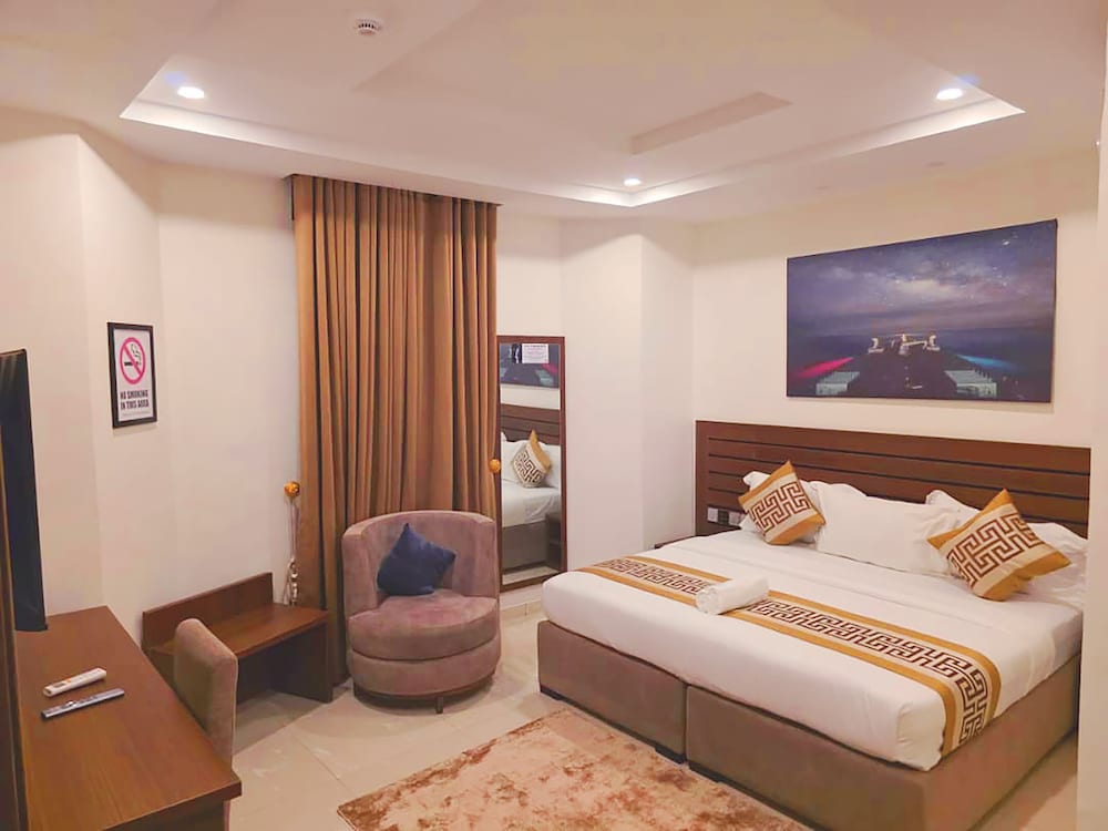 Executive Room