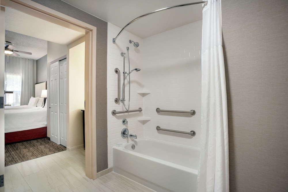 Suite, Two Double Beds, Accessible - Photo 8