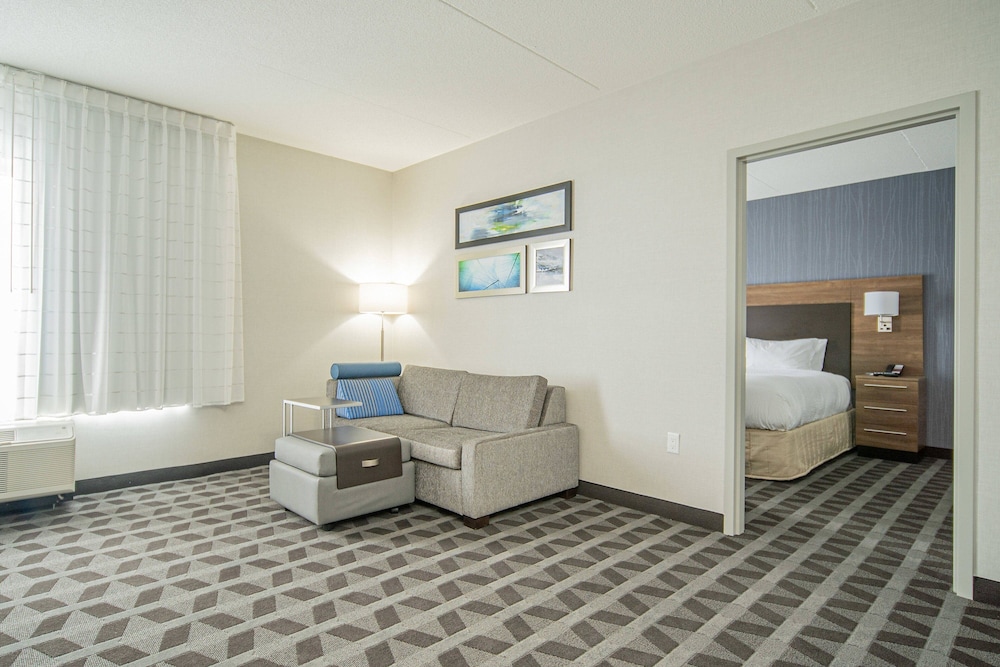 Suite, 1 Bedroom photo 3