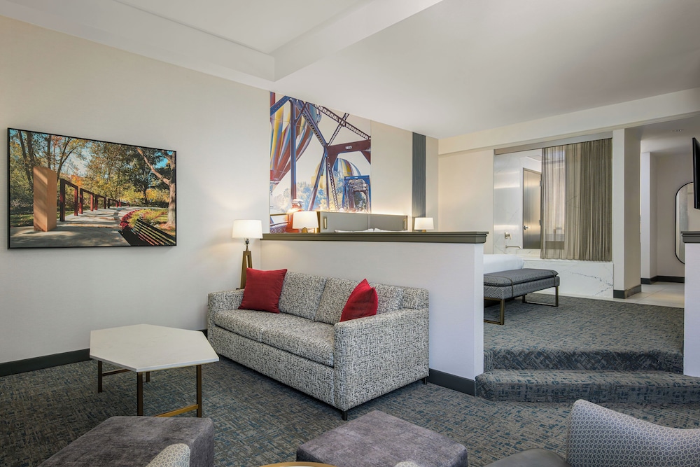 Studio Suite, City View (Longitude Suite) photo 2