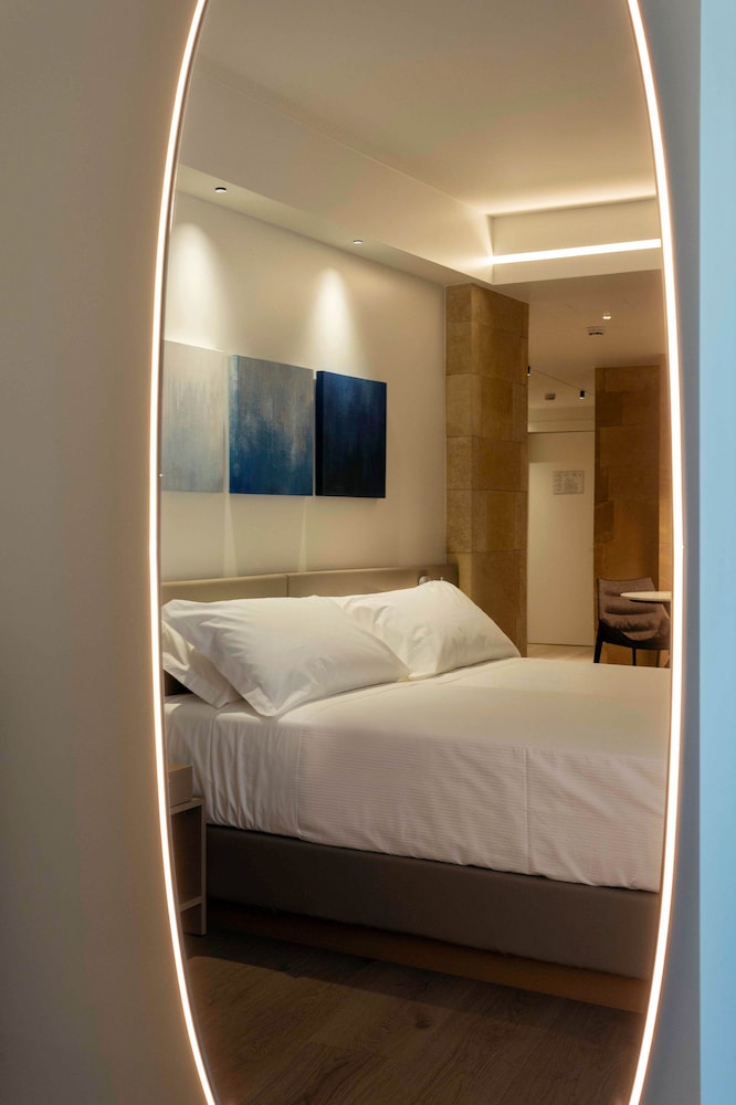 Deluxe Double Room - Photo 4