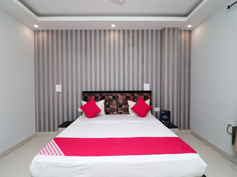 Deluxe Double Or Twin Room, 1 King Bed photo 2