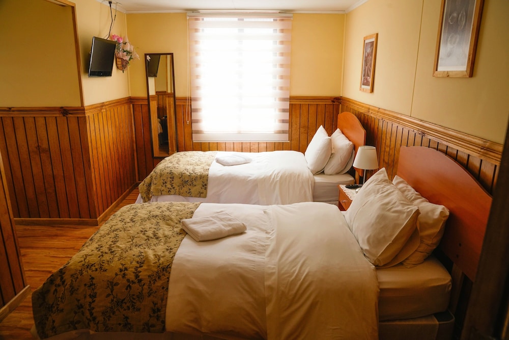 Family Quadruple Room photo 3
