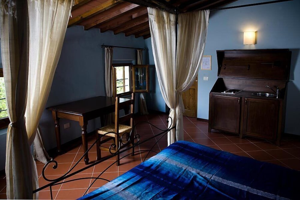 Superior Triple Room photo 3