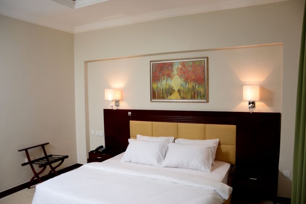 Royal Room photo 2