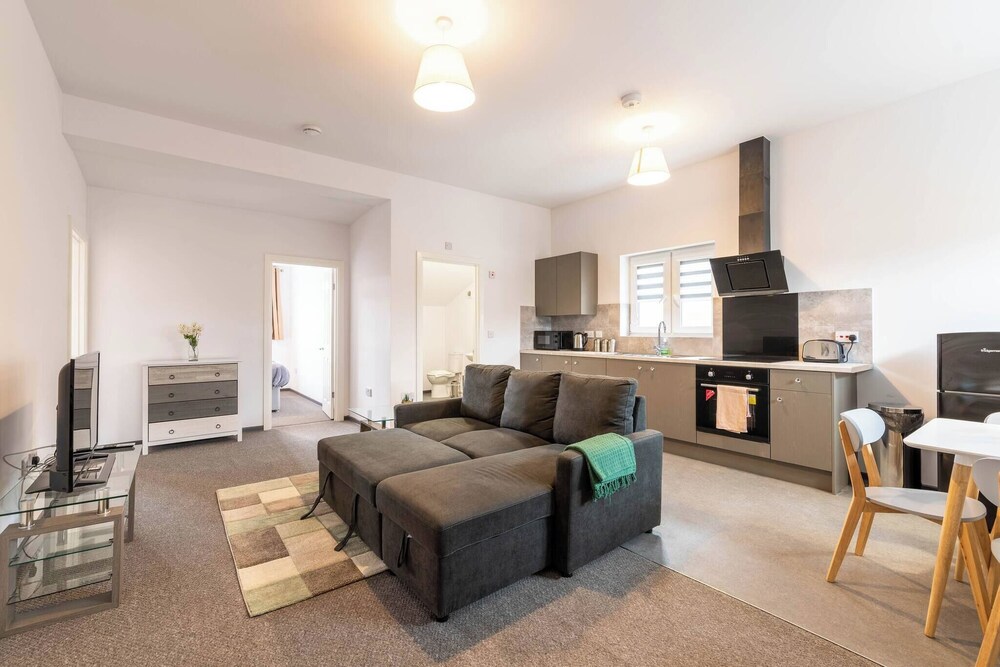 Apartment, 2 Bedrooms, Smoking