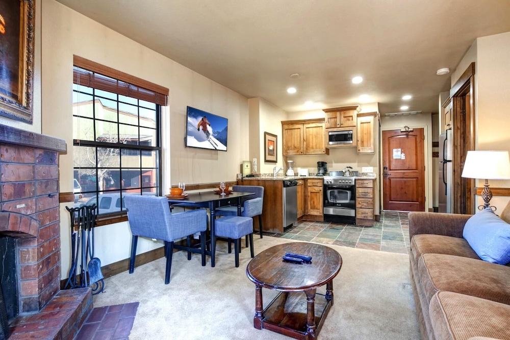 Condo, 1 Bedroom, Mountain View (Cbi 104) photo 3