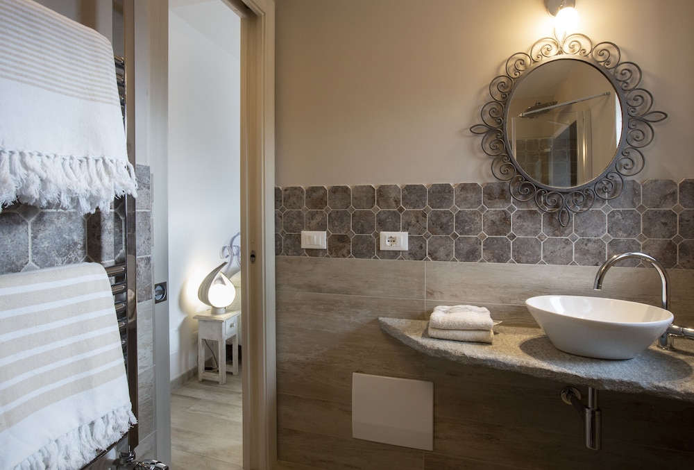 Deluxe Double Room, Partial Sea View (Lavanda) photo 3