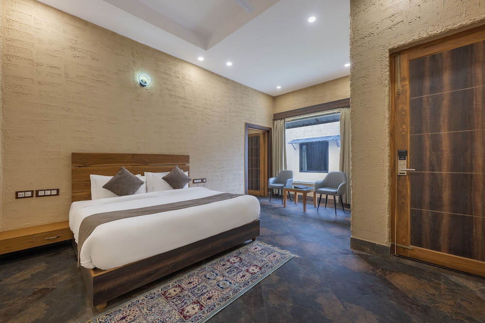 Deluxe Quadruple Room, Connecting Rooms