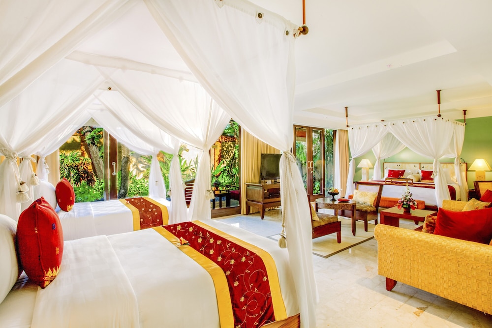 Family Villa thumbnail 6