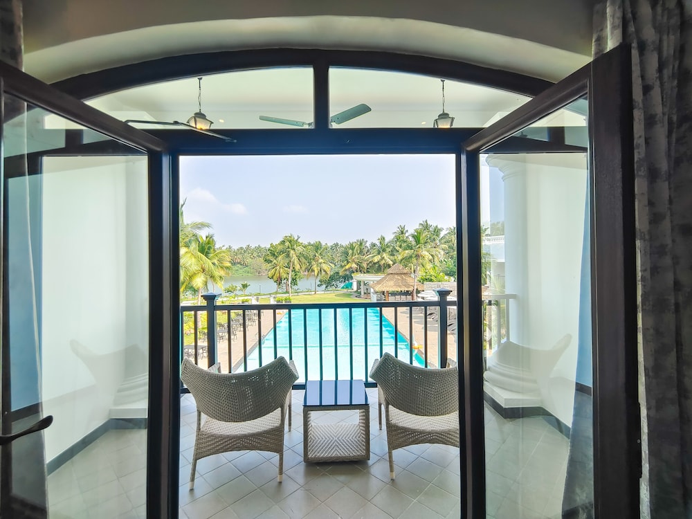 Lagoon view room - Photo 4