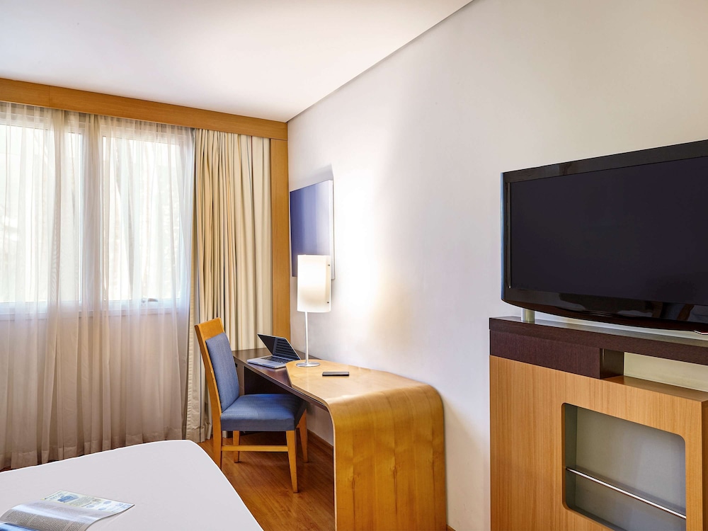 Standard Room, 1 Double Bed with Sofa bed - Photo 6