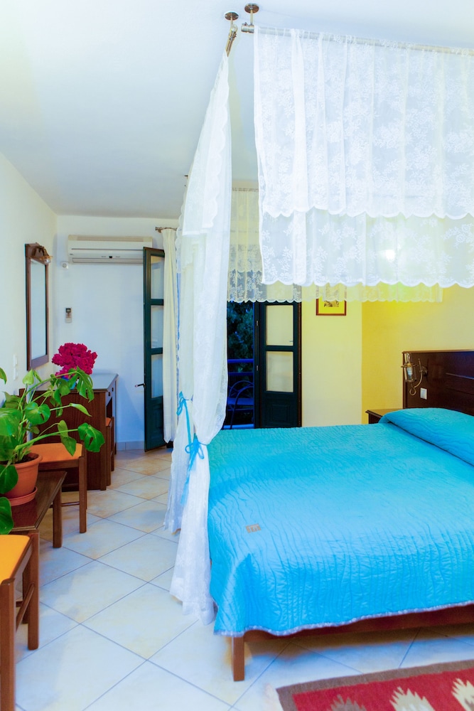 Standard Room - Photo 8