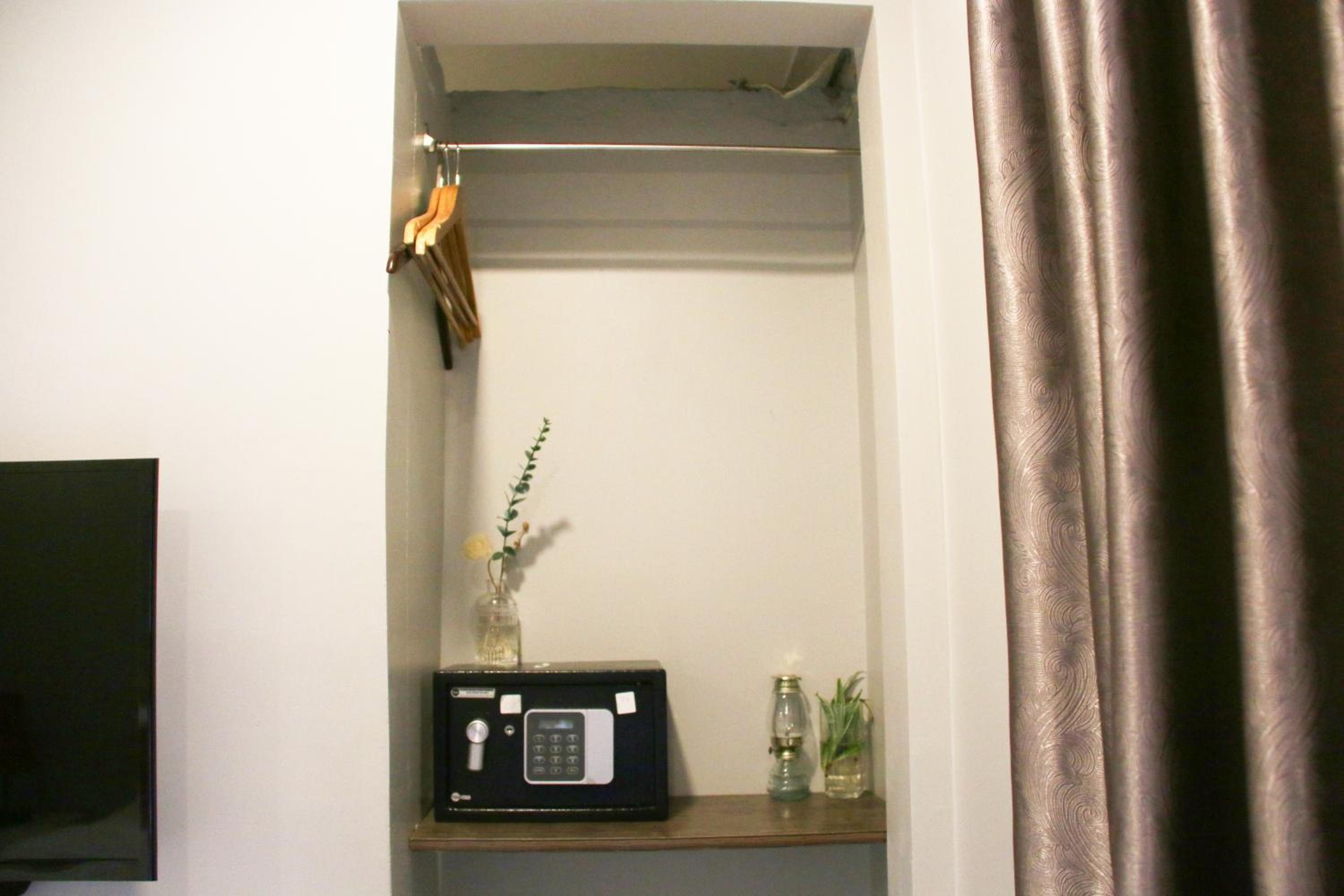 Superior Double Room with Balcony photo 3