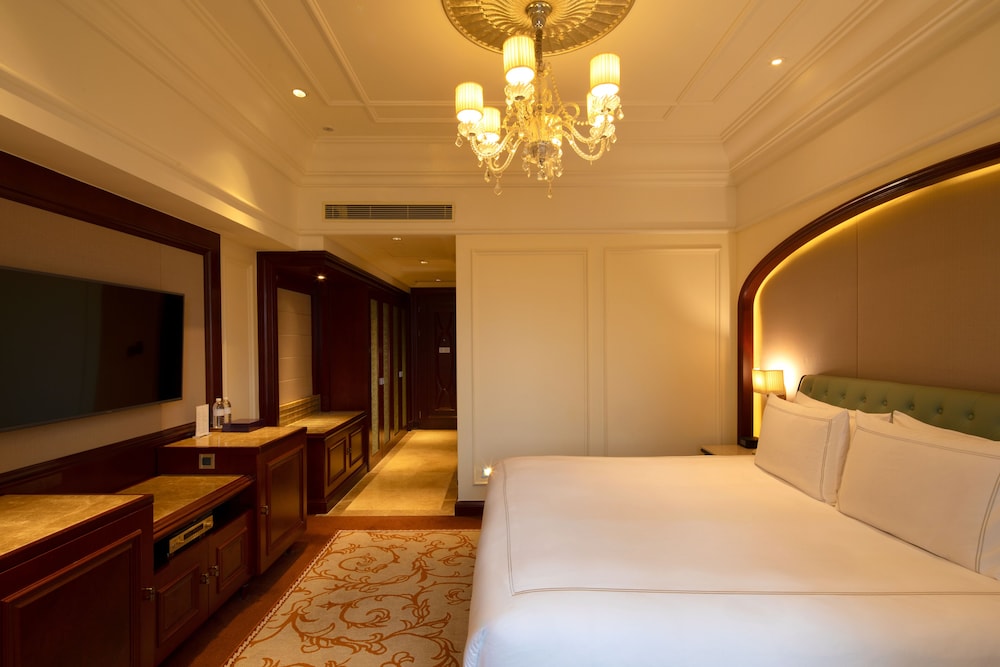 Premium Room - Photo 4