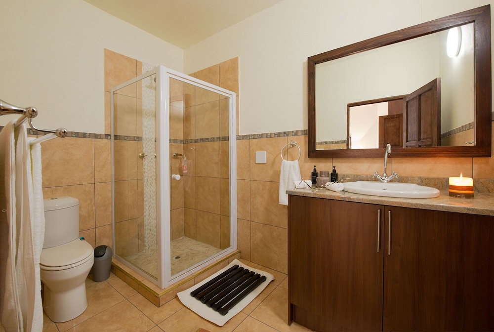 Luxury Double Room, Balcony, Garden View photo 3