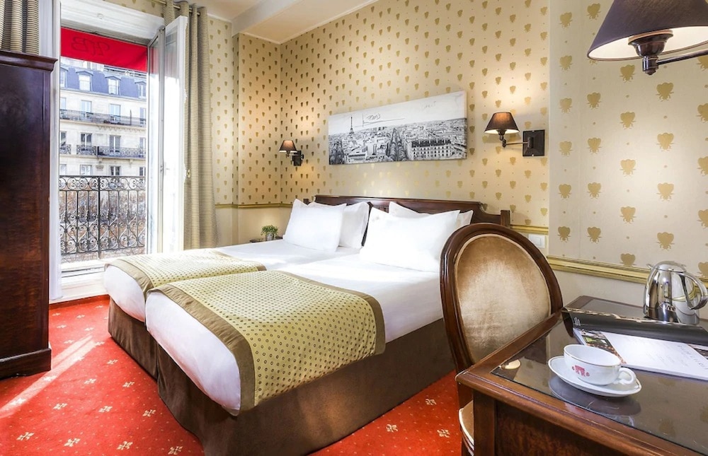 Twin Room, City View (View)