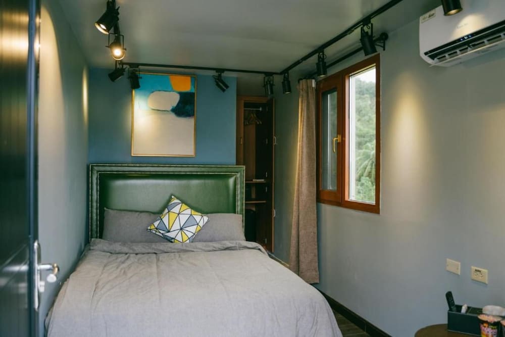 Balcony Room - Photo 1