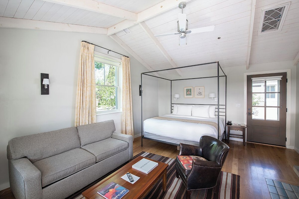 Deluxe Room, 1 King Bed