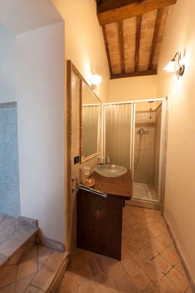 Classic Double Room Single Use photo 3