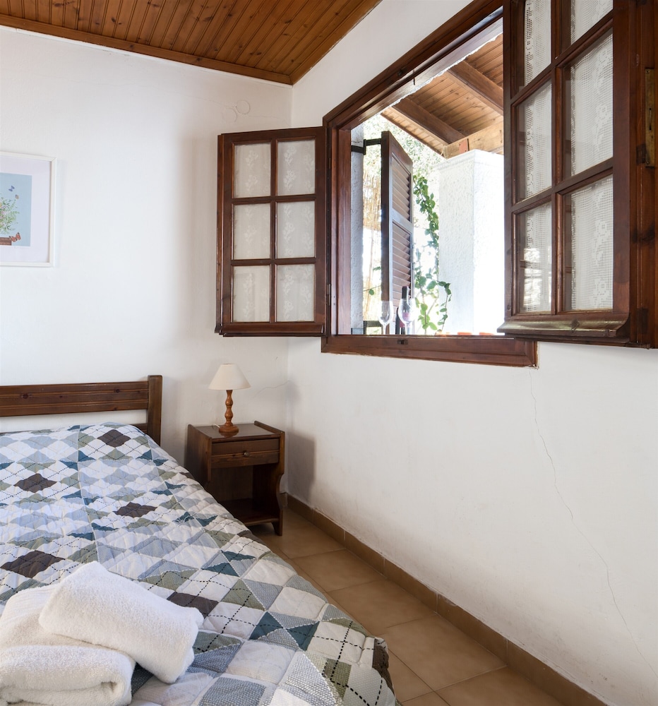 Standard Twin Room, Terrace, Sea View photo 2